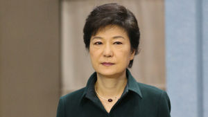 박 대통령 "서민 경제 주름살 펴는데 정책역량 집중"