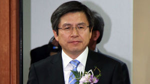 황교안 법무 "국정원 수사 절차, 법대로 할 것"