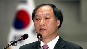 박시환 전 대법관, 강연서 로펌 여성변호사 비하 논란
