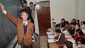 마광수 교수 "내 책 안사면 학점 안주겠다" 논란