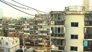 서울 재건축 3.3㎡당 3천만 원선 2개월 만에 붕괴