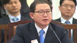 이성한 '논문 표절&middot;부동산 투기 의혹' 등 추궁