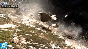 '우당탕탕' 봄철 등산객 위협하는 낙석 비상