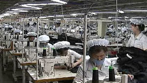 北 개성공단 잠정중단&hellip;근로자 전원 철수