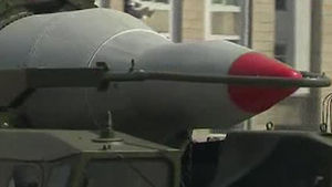 "北 미사일 동시 발사 징후&hellip;南 상공 통과 가능성"