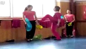 "뛰어내려" 폭언에 매질&hellip;中 공포의 무용 수업