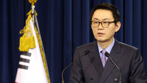 '윤창중 성범죄' 피해여성 "허락 없이 엉덩이 만져"(수정)