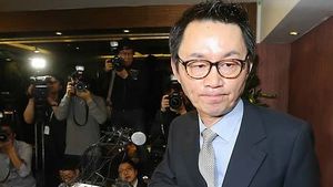 윤창중 일문일답&hellip;"호텔방 노크에 얼떨결 속옷차림"