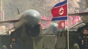 北 이틀째 '단거리 발사체' 무력시위&hellip;다목적 카드