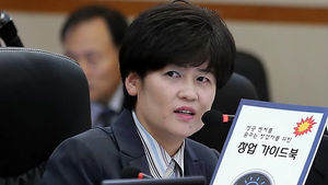 새누리 새 원내대변인에 강은희 추가인선