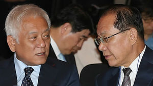 황우여&middot;김한길 "5&middot;18 왜곡방송 재발하면 안 돼"