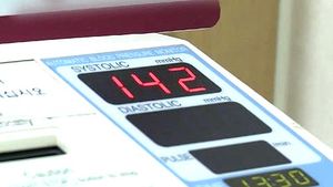 [건강] "갑자기 눈앞이 캄캄" 무서운 고혈압