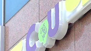 BGF 리테일, CU 점주 자살에 대국민 사과