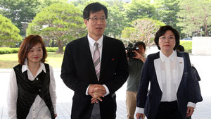 민주당, 대검찰청 방문해 '국정원 사건' 공정수사 촉구