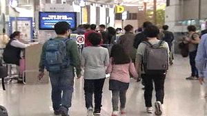 올여름 휴가에 소비심리 '꽁꽁'