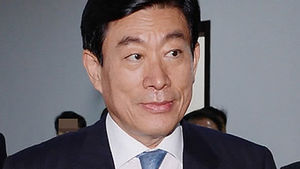 원세훈 '선거법 위반' 기소&hellip;국정원 직원들 기소유예