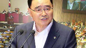 정 총리 '대통령 6억 환원 약속' 질문에 발끈