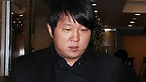 '돈가스 논란' 개그맨 정형돈 "진심으로 사과한다"