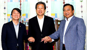 [핫포토] 안철수&middot;김무성&middot;이완구 '동기' 오찬 회동