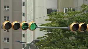 [청주] 스쿨존 내 안전 신호등 눈에 확 띄네
