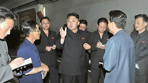 북한 김정은, 함흥시 기계공장 잇달아 시찰