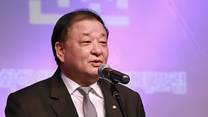 강창일 의원 '현경대 후보 모욕' 억대 피소