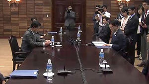[지금 북한은] 부드러워진 북한, 전술적 후퇴?