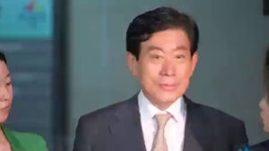 원세훈 "댓글 국정조사 14일 못 나간다&hellip;다음에 출석"
