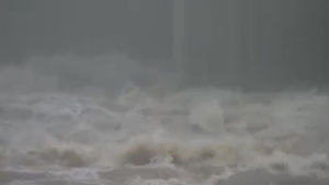 남한강 상류 범람&hellip;영월 팔흥잠수교 교통통제