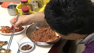 1만 원 넘는 냉면값&hellip;여름 외식 물가 '껑충'