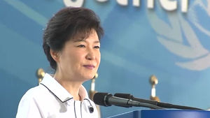 박 대통령 "비무장지대에 평화공원 만들 것"