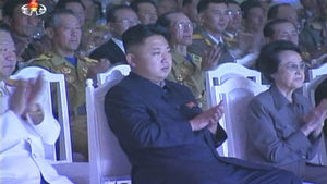 [핫포토] 北 김정은 모란봉악단 '전승절' 경축공연 관람