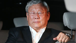 '456억 횡령&middot;배임' 한국일보 장재구 회장 혐의 부인
