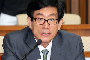검찰 "원세훈 전 원장 '신종 매카시즘' 행태 보였다"