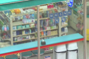 시중가격보다 비싼 이상한 '해군 PX', 이유가?