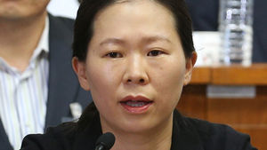 권은희 "증거분석에 국정원女 입회 시도"