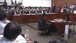 국조 2차 청문회 파행 속 늑장 속개