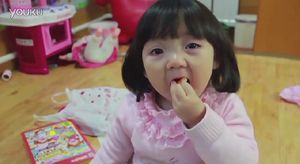 [월드리포트] 3살 여자아기 중국 '먹방'계 최고 스타로 등극
