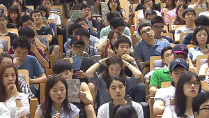 취업문 여전히 '바늘구멍'&hellip;대졸자 부담