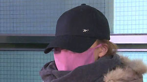 국정원, '대선개입' 여직원 변호사비 대납 논란