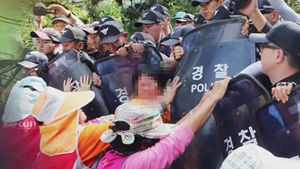 밀양 송전탑 5곳 공사 재개&hellip;충돌&middot;부상자 잇따라