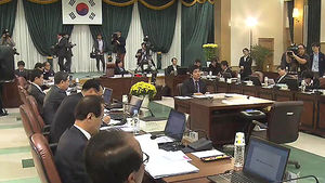 국정감사 이틀째&hellip;경제민주화&middot;기초연금 공방