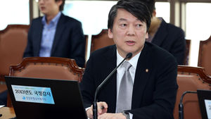 안철수 "군 대선 개입 묵과 안돼&hellip;박 대통령 나서야"