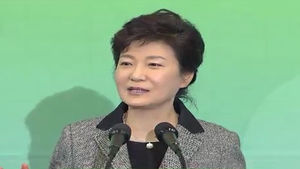 박근혜 대통령 "제2의 새마을 운동 추진"