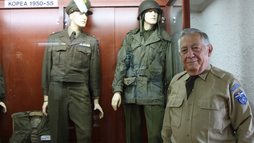 그리스 참전용사, 홀로 한국전쟁 박물관 운영