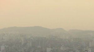 비 온 뒤 중국발 스모그 공습&hellip;"노약자 매우 조심"