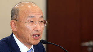 문형표 "유흥업소 아닌 일반음식점에서 회식했을 뿐"