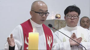 "대통령 사퇴 촉구" 천주교 시국미사 논란