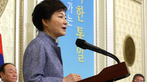 박 대통령 "민생직결 예산&middot;법안 정파적 접근 말아야"