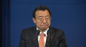 [생생영상] 이정현 홍보수석 "대통령 아무리 미워도&hellip;" 격앙